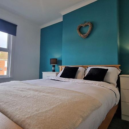 Cosy Home Perfect For Families And Contractors With Free Parking ดาร์ลิงตัน ภายนอก รูปภาพ